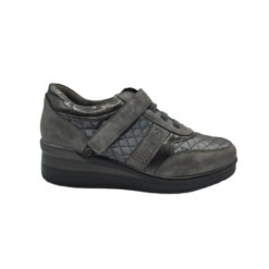 Zapato cuña velcro gris Shoewear.