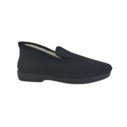 Zapatilla lana negro Laro.