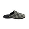 Zapatilla chinela cuadros negro Andinas.